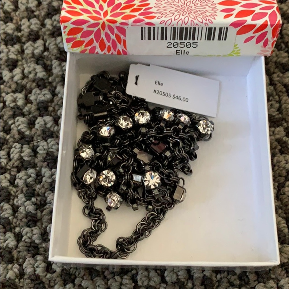 Elle necklace